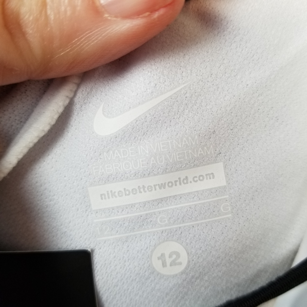 NWT Nike Blue Striped Yoga Top size 12 - Picture 4 of 5